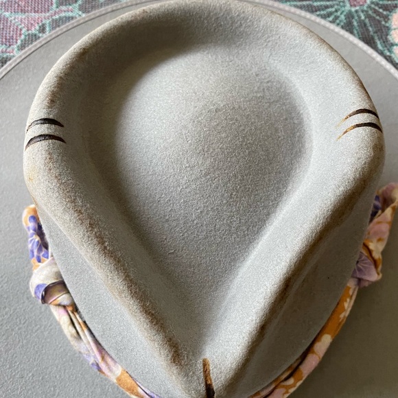 Lack of color handcrafted size M - Picture 11 of 12